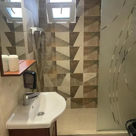 Pensión Casa Ralu 3*